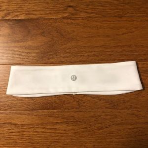 NWOT Lululemon No-Slip Headband!
